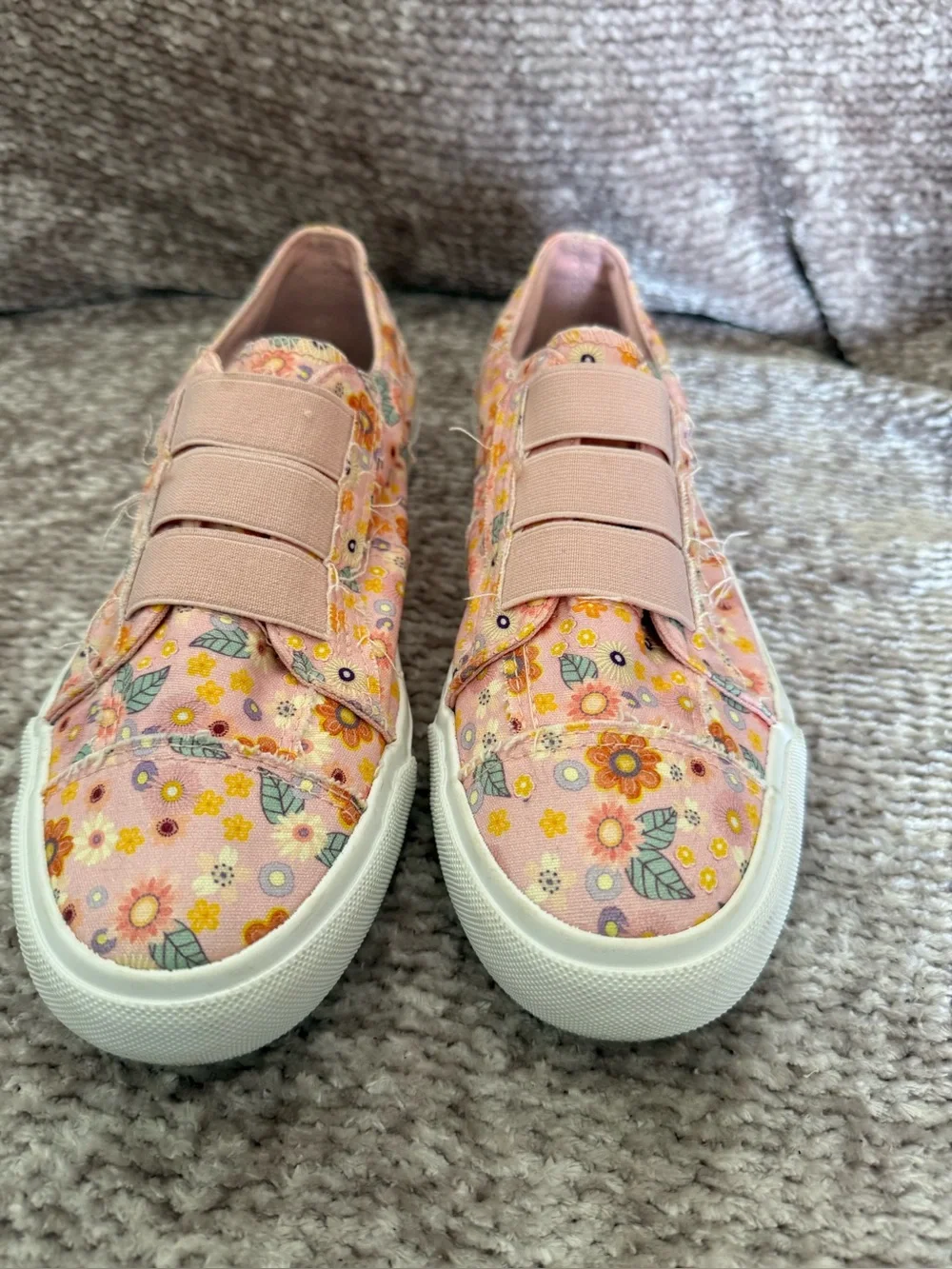 BLOWFISH MALIBU Women's Sneakers Size 8 Shoes Pink Floral Slip On Low Top Maura